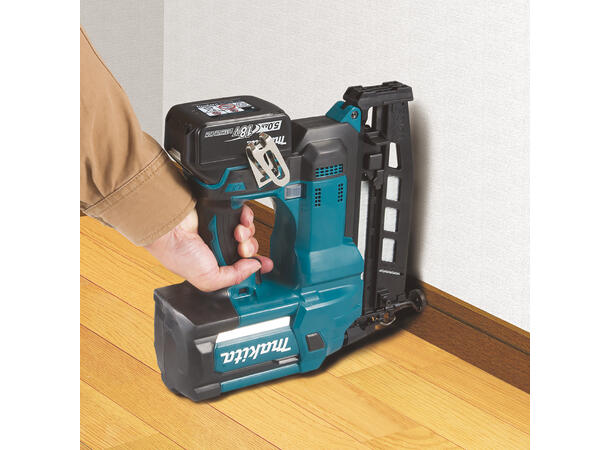 Makita Dykkertpistol LXT DBN600ZJ 18V 25 – 64 mm, 1,6 mm / 16Ga