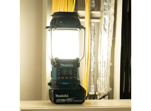 Makita Radiolampe LXT DMR056 18V 300 lm, DAB+, Bluetooth